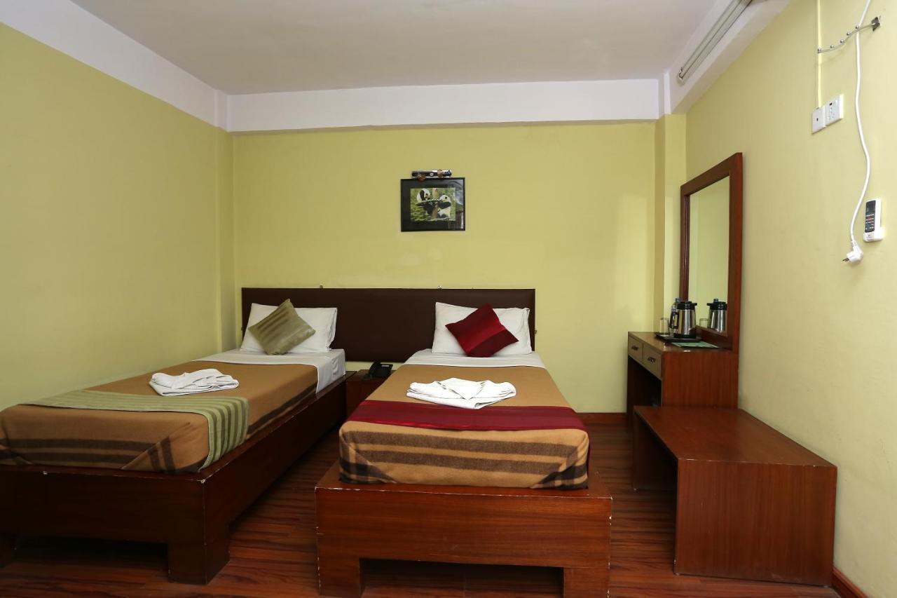 New Hotel Panda Katmandú Exterior foto
