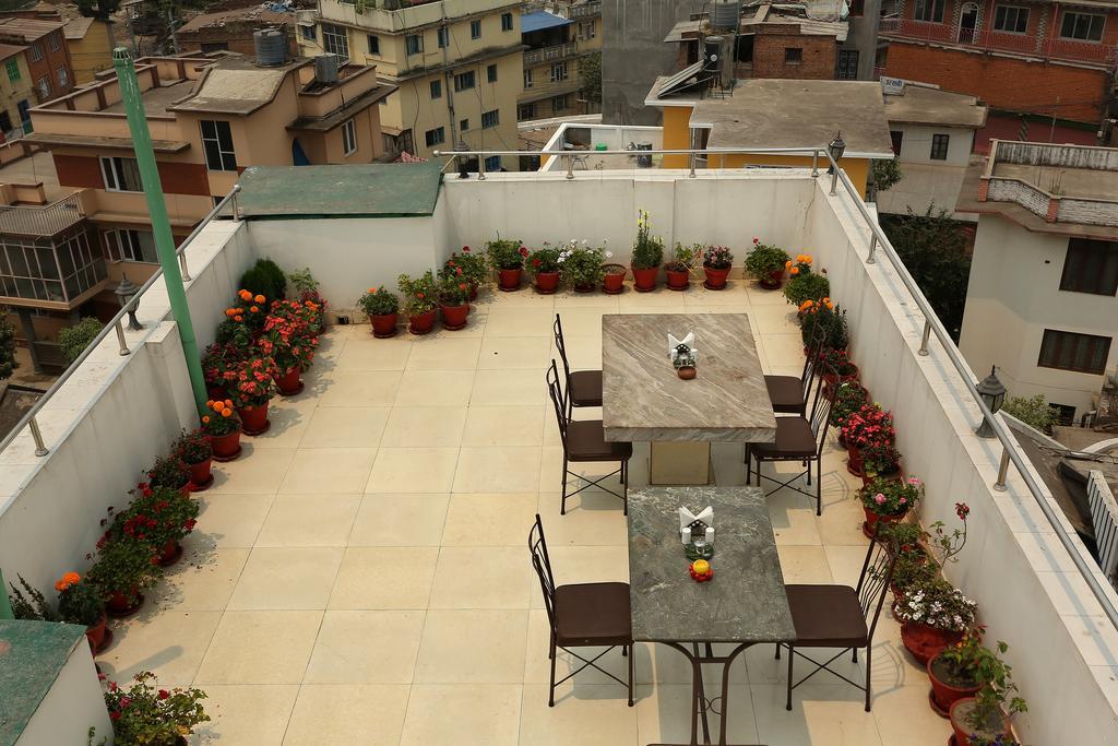 New Hotel Panda Katmandú Exterior foto
